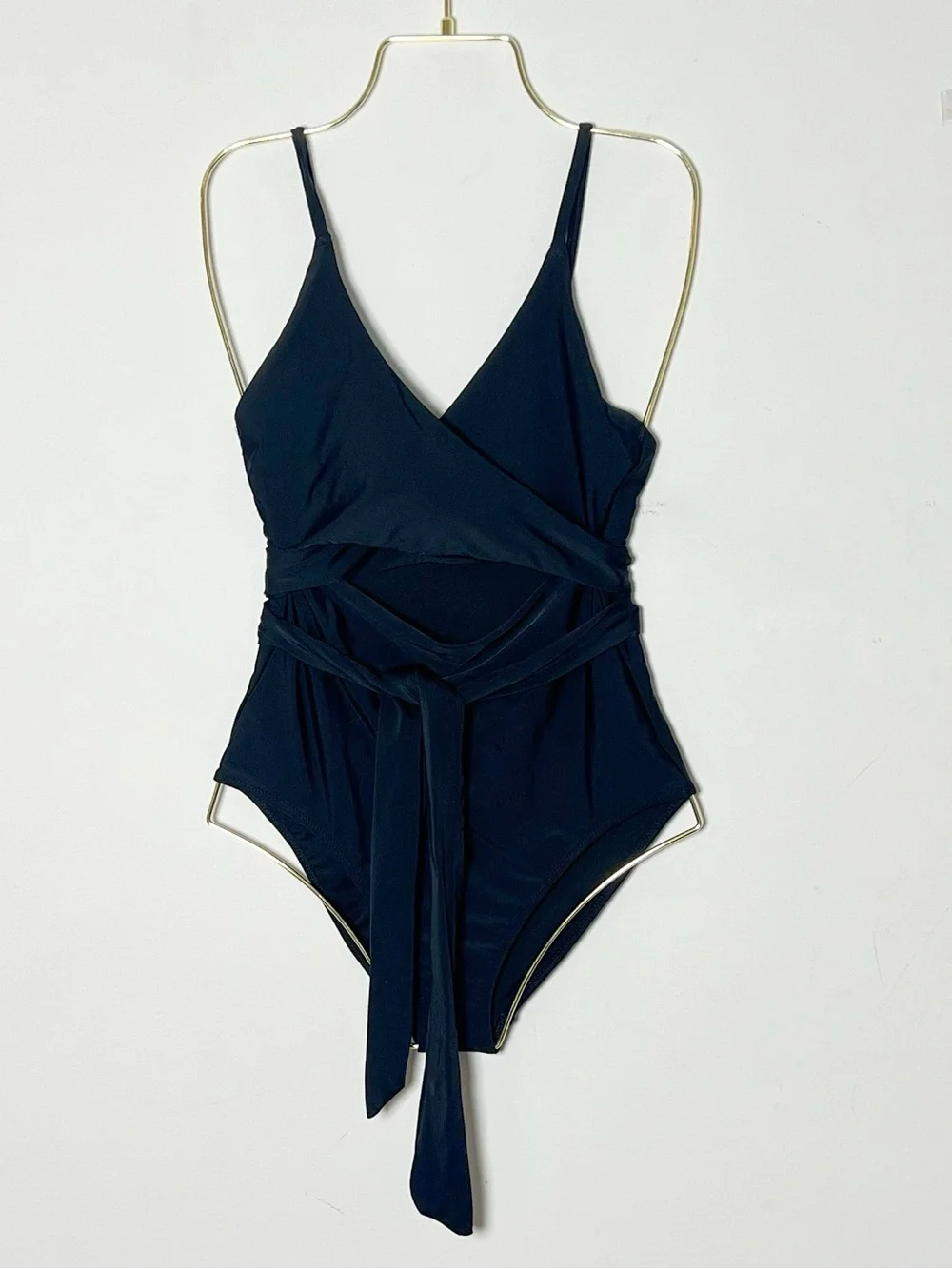 aerie adjustable shoulder